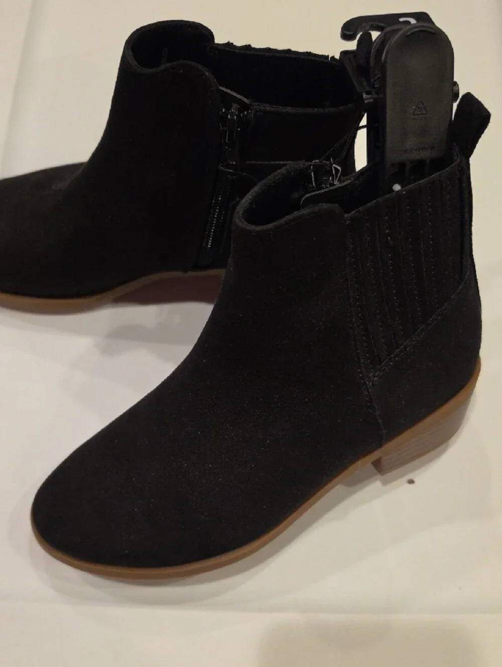 🍒♡wonder nation Black Ankle Chelsea Boot with Tan Sole